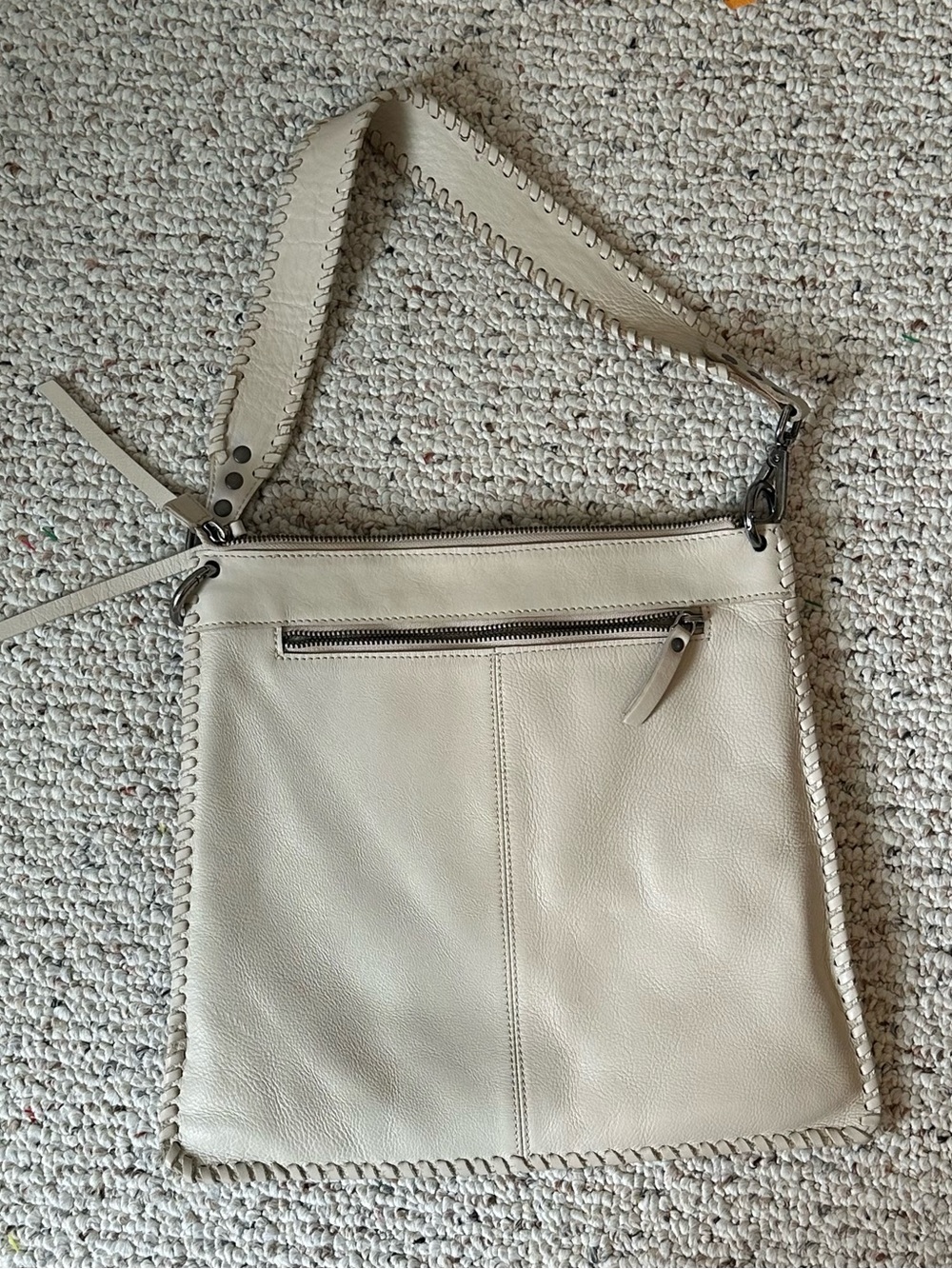 Harbour 2nd Cream Leather Shoulder Bag‎ with Whipstitch Trim EUC - Picture 2 of 4